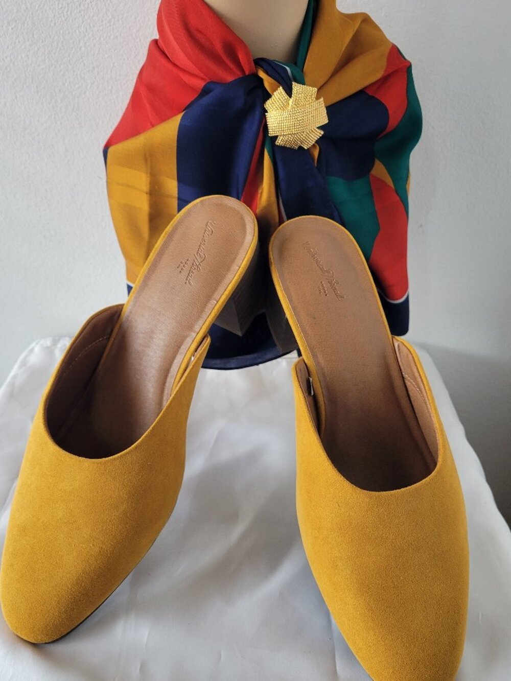 Universal Thread Aviana Mustard Yellow Block Heeled Mules (Size: 10)